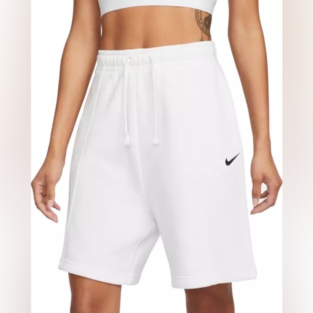 Nike loose high rise shorts